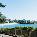 Coogee Bay Hotel - Pub Style