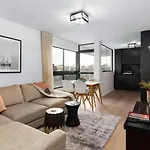 \'Mini Manhattan\' Potts Point Harbourview Retreat