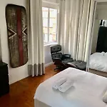 Artistic, Spacious And Comfortable 1 Bedroom Apartment