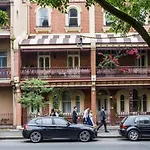 Luxury Townhouse - Sydney Centre
