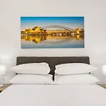 Traditional 2-Bed Terrace House In Millers Point