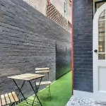 Sydney Cbd Waterview Home 60