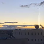 3Br Penthouse In Cbd Wparking
