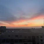 3Br Penthouse In Cbd Wparking