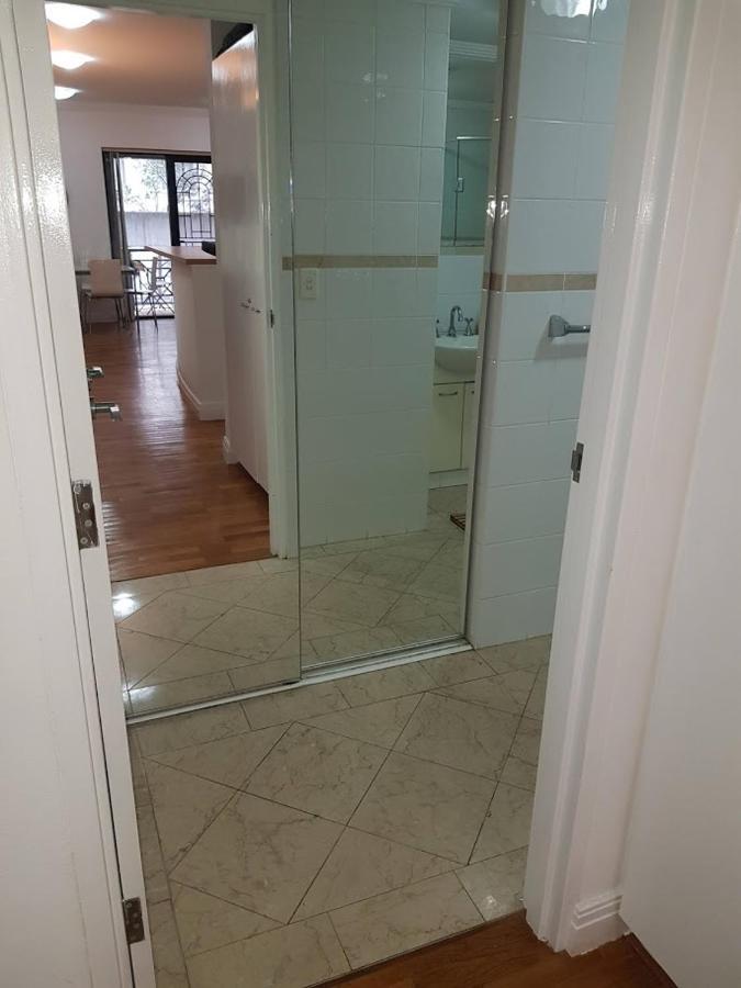 Potts Point Pet Friendly With Balcony *