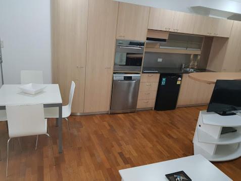 Potts Point Pet Friendly With Balcony