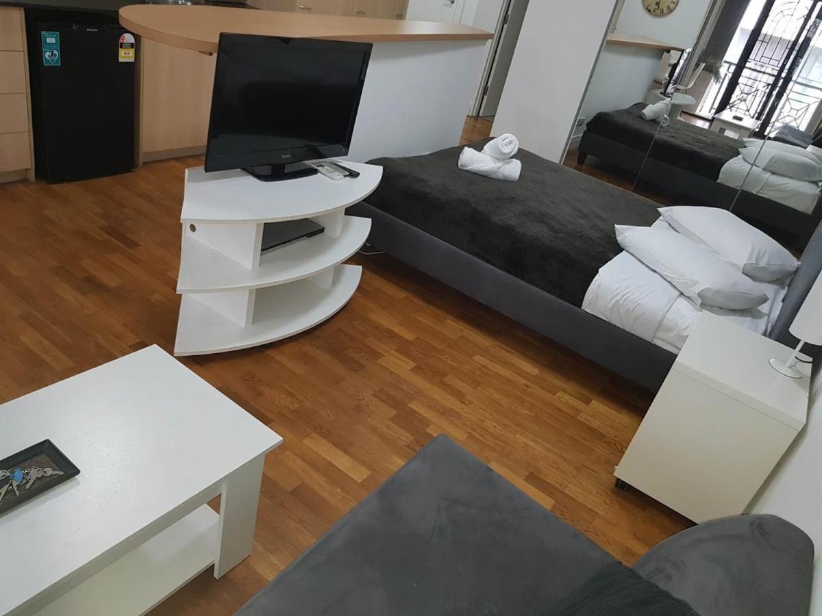 Potts Point Pet Friendly With Balcony *