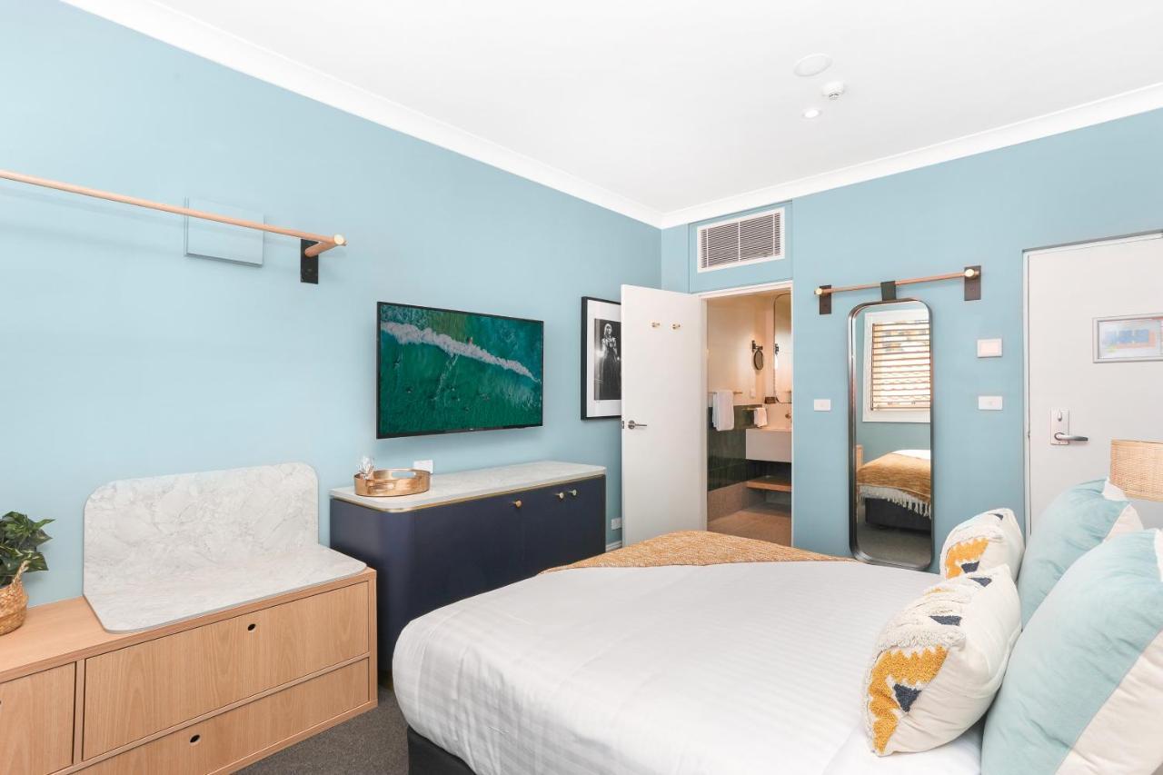 Coogee Bay 3*