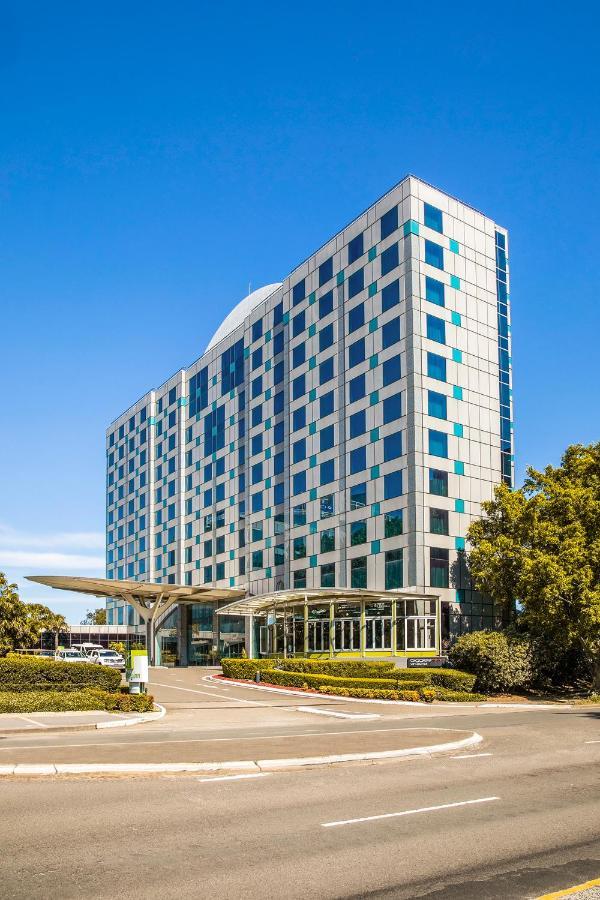 Crowne Plaza Airport By Ihg Hotel 4*