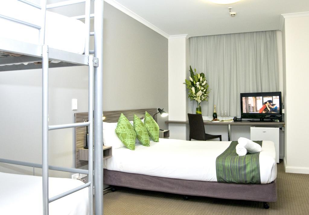 28 Hotel Sydney