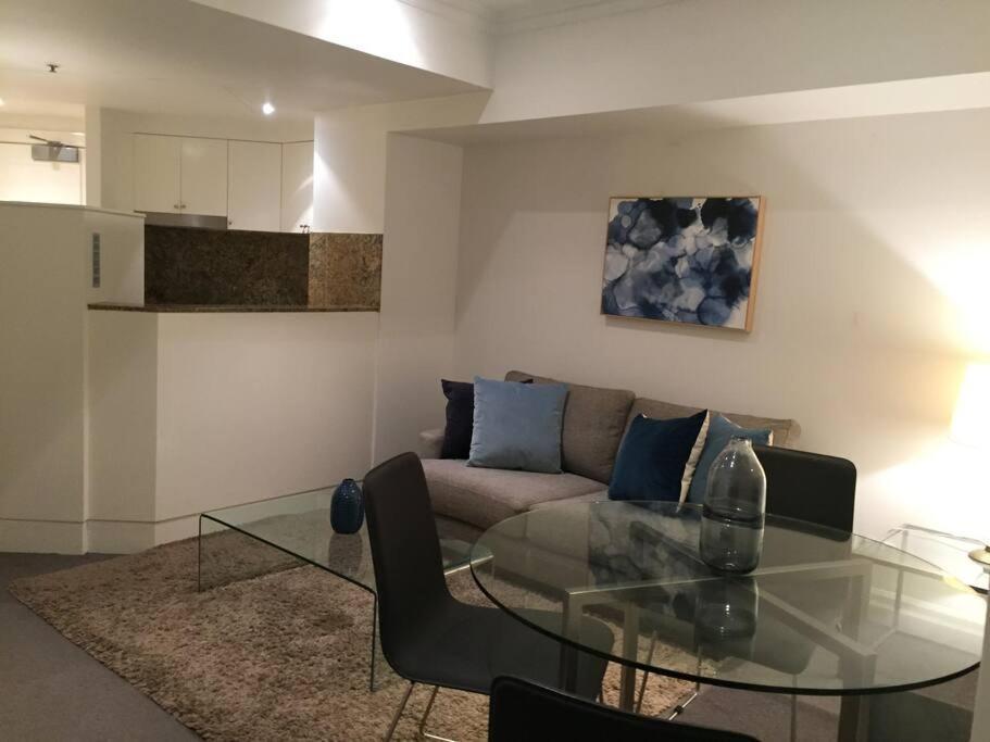 Apartment Heart Of Cbd - B412 *