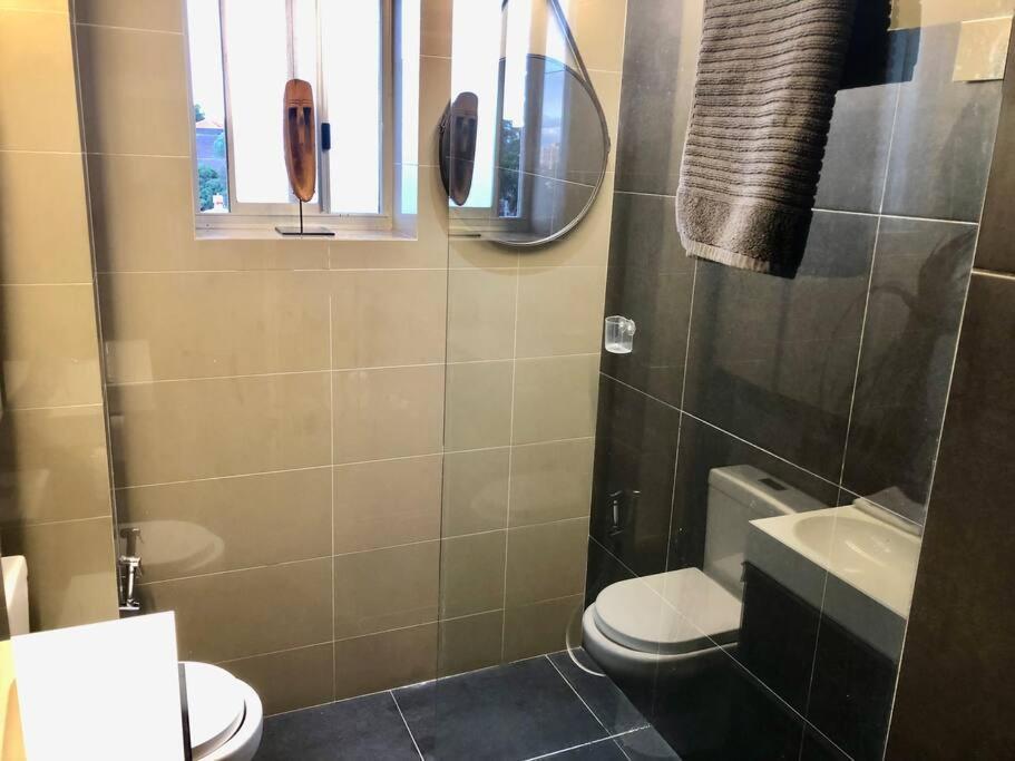 Artistic, Spacious And Comfortable 1 Bedroom * Sydney
