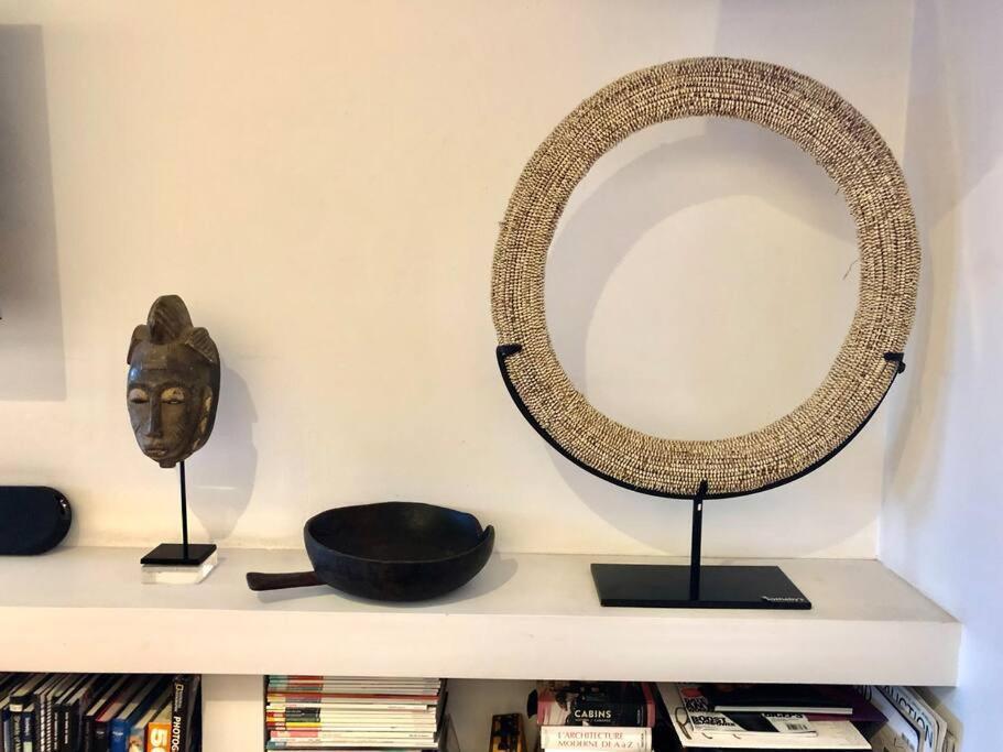 Apartment Artistic, Spacious And Comfortable 1 Bedroom