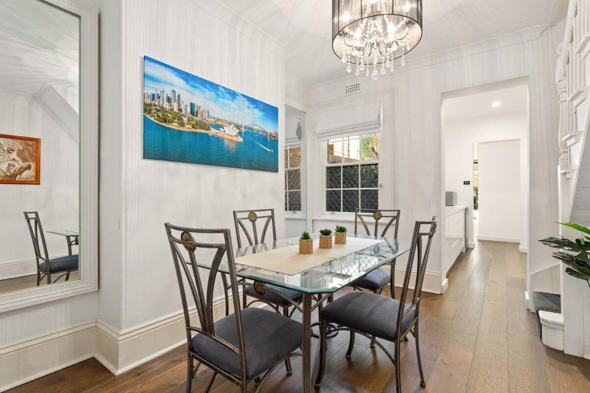 Traditional 2-bed Terrace House In Millers Point *