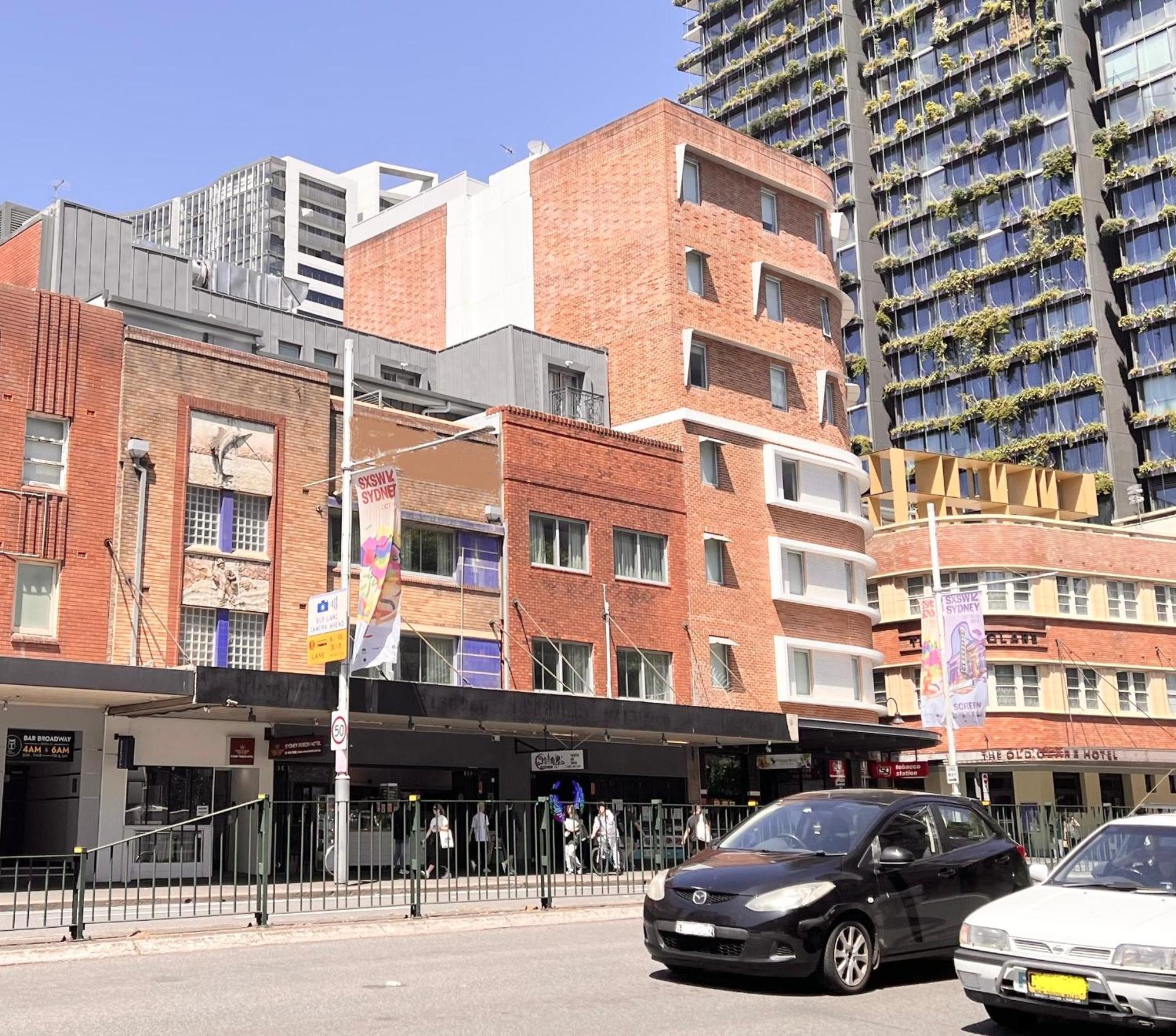 Riseon 3* Sydney