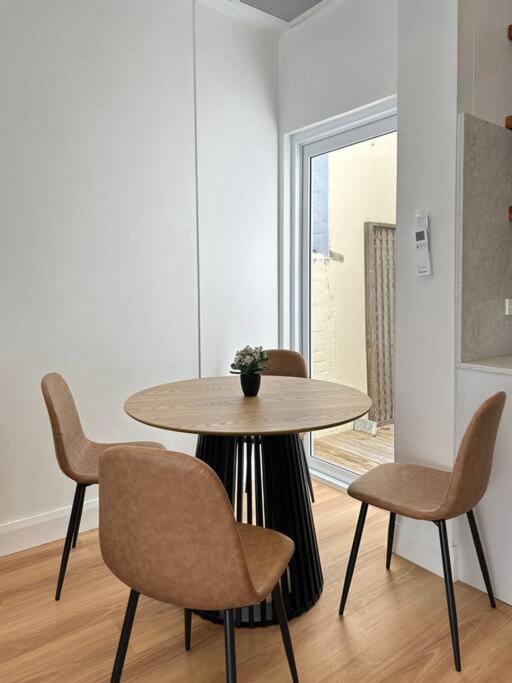 Cbd Newly Renovated Large Terrace * Sydney