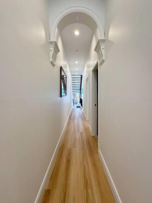 Cbd Newly Renovated Large Terrace * Sydney