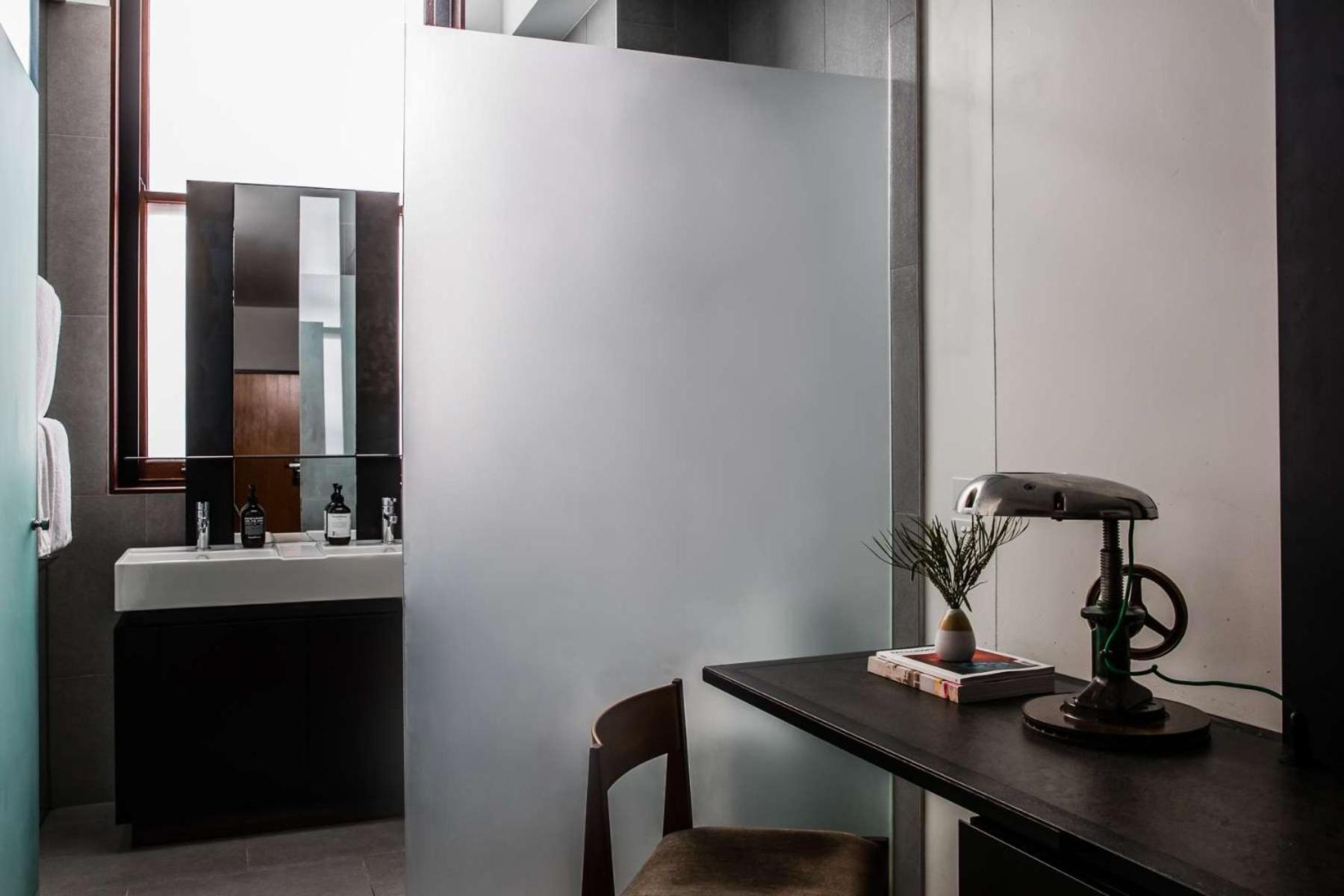 Hotel The Old Clare By Ode Sydney