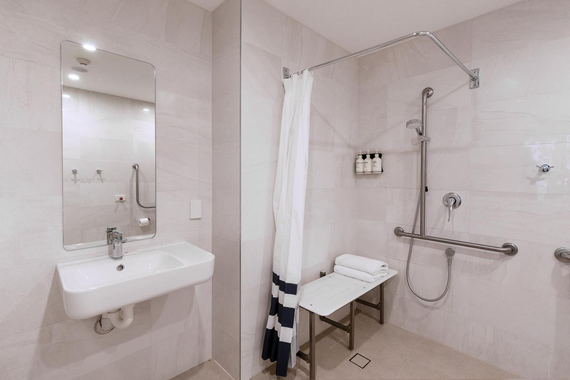 Kith Darling Harbour 3*