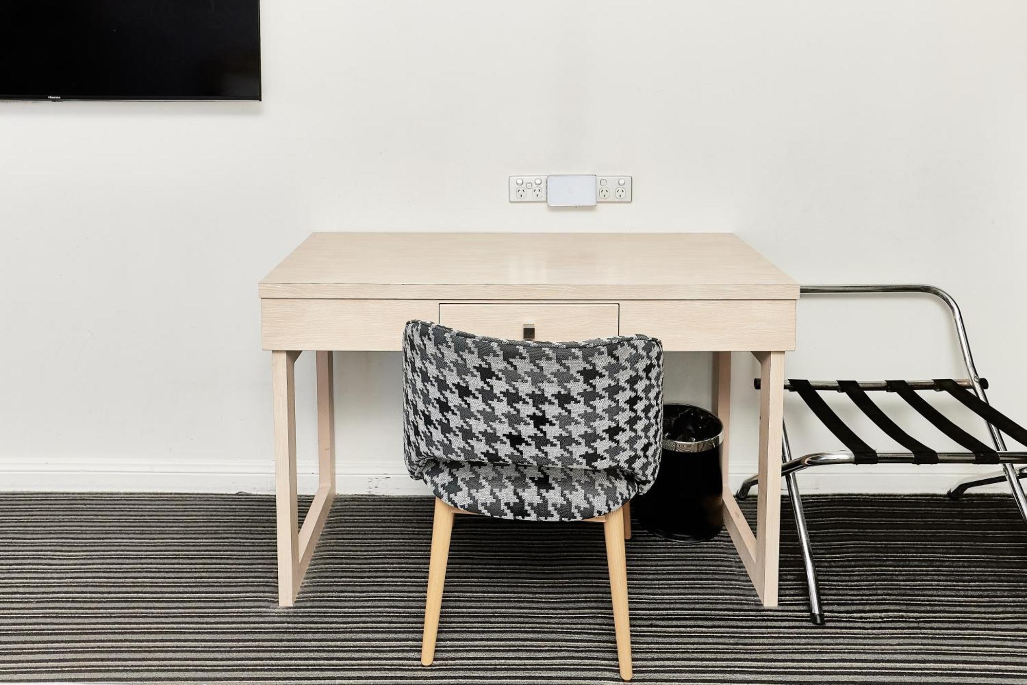 Central Studio Hotel Sydney 4*