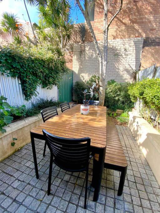 Immaculate 3 Bed - Close To Everything! *
