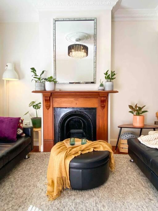 Immaculate 3 Bed - Close To Everything! *