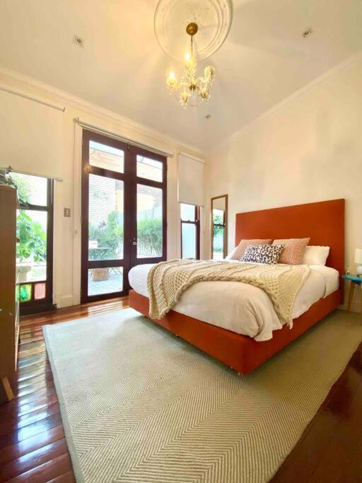 Immaculate 3 Bed - Close To Everything! Holiday home *