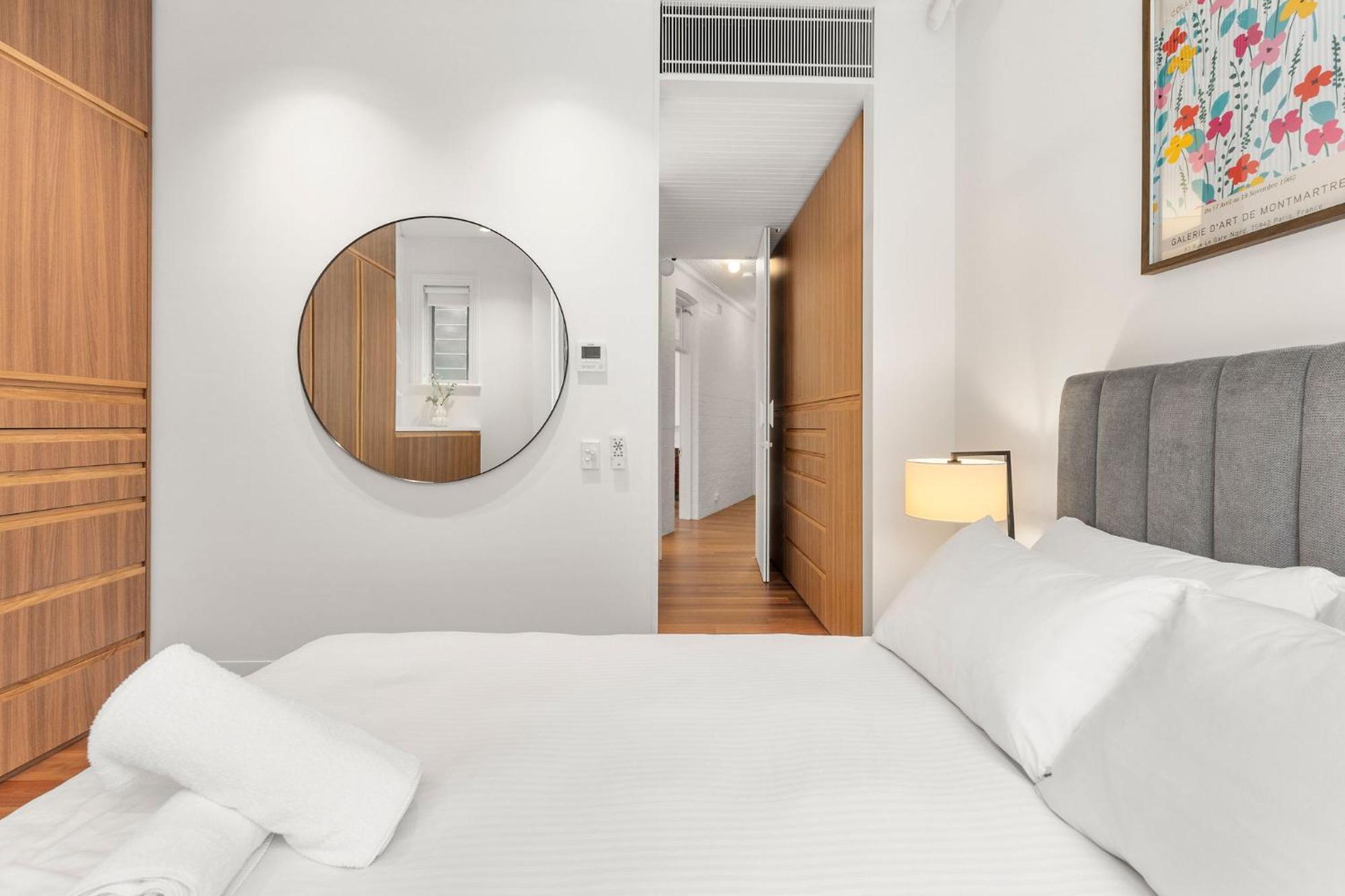 4 Trinity Avenue Apartment *