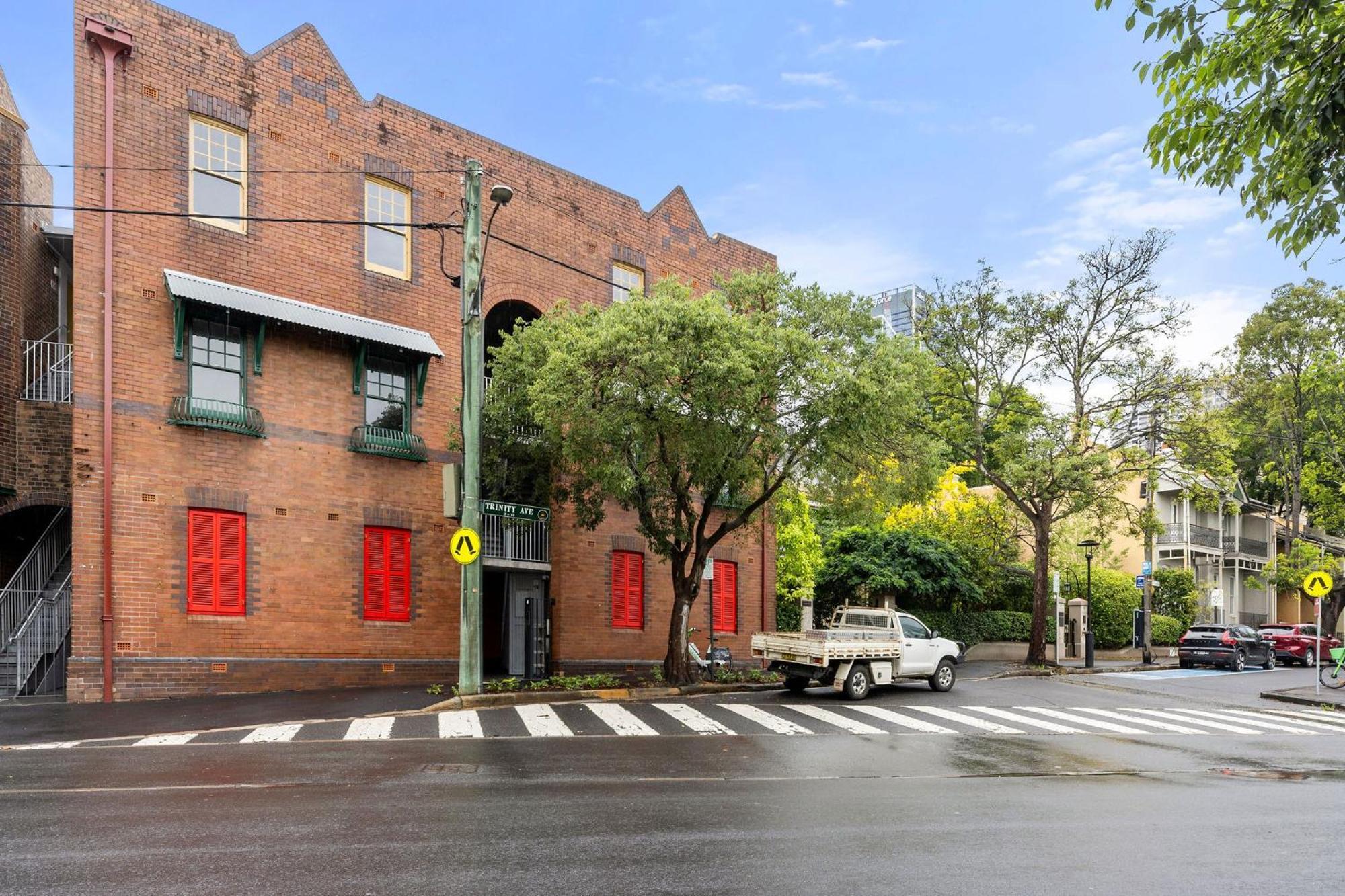 4 Trinity Avenue * Sydney
