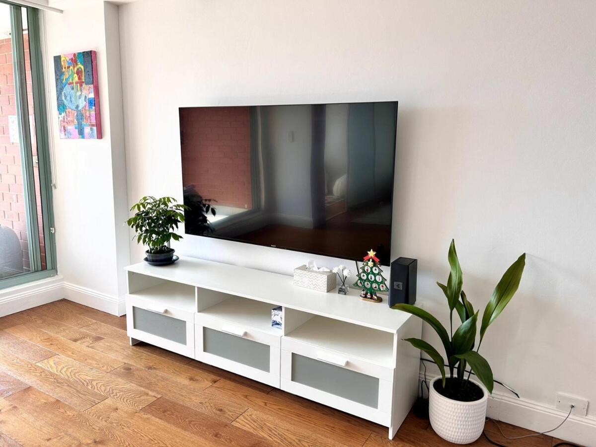 3br Penthouse In Cbd Wparking Sydney