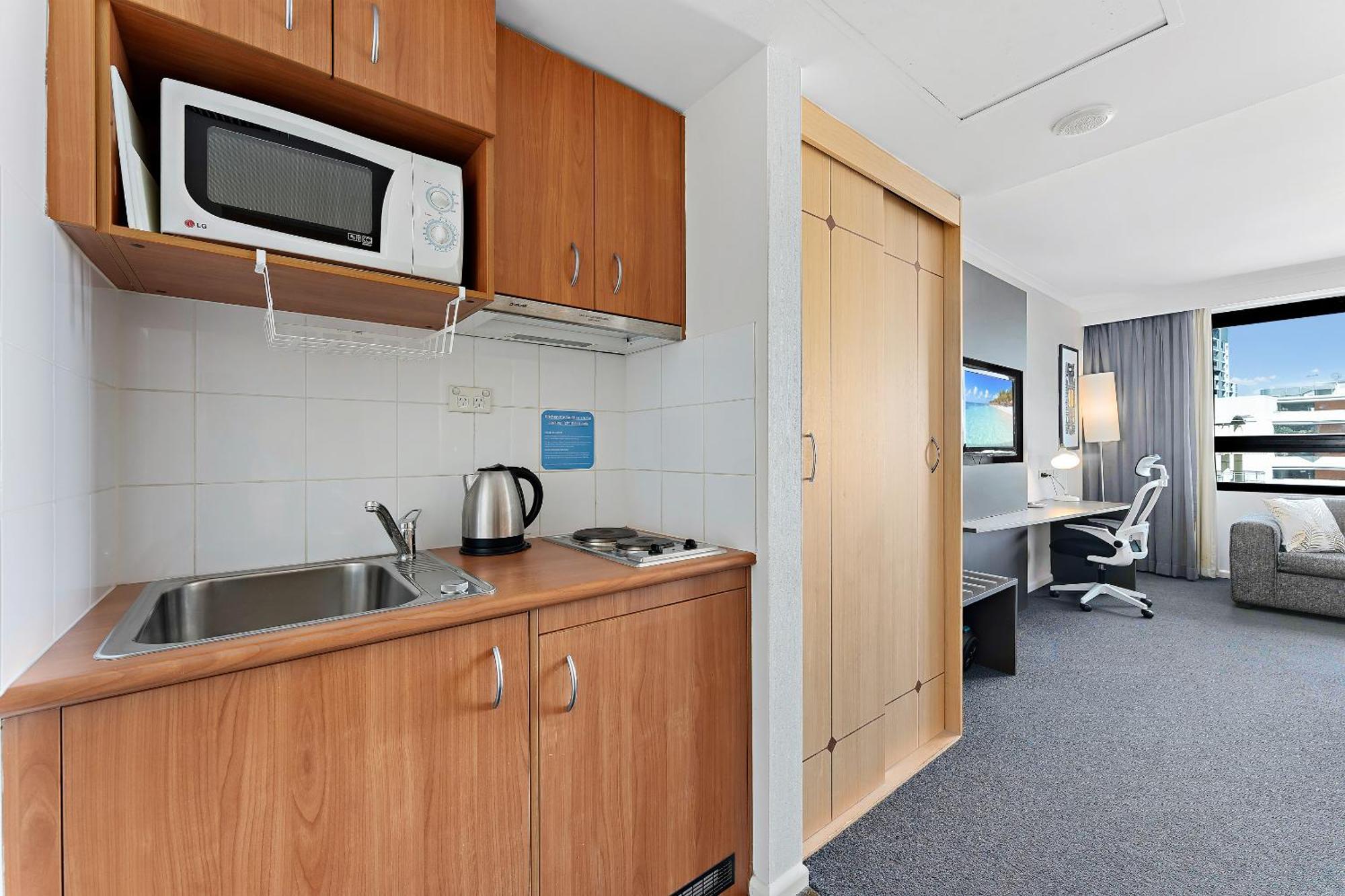 Fiori Aparthotel 3*