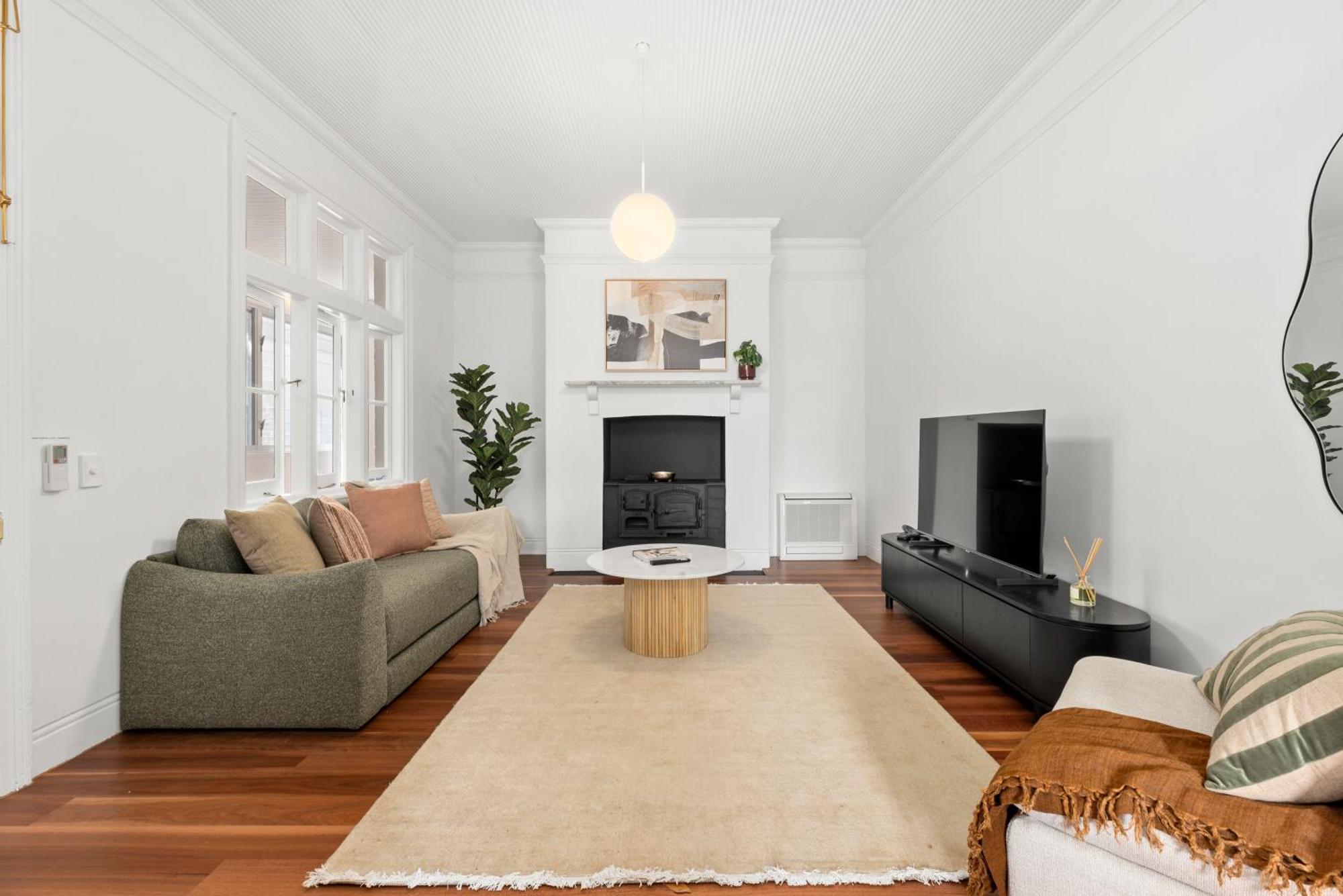 4 Trinity Avenue * Sydney