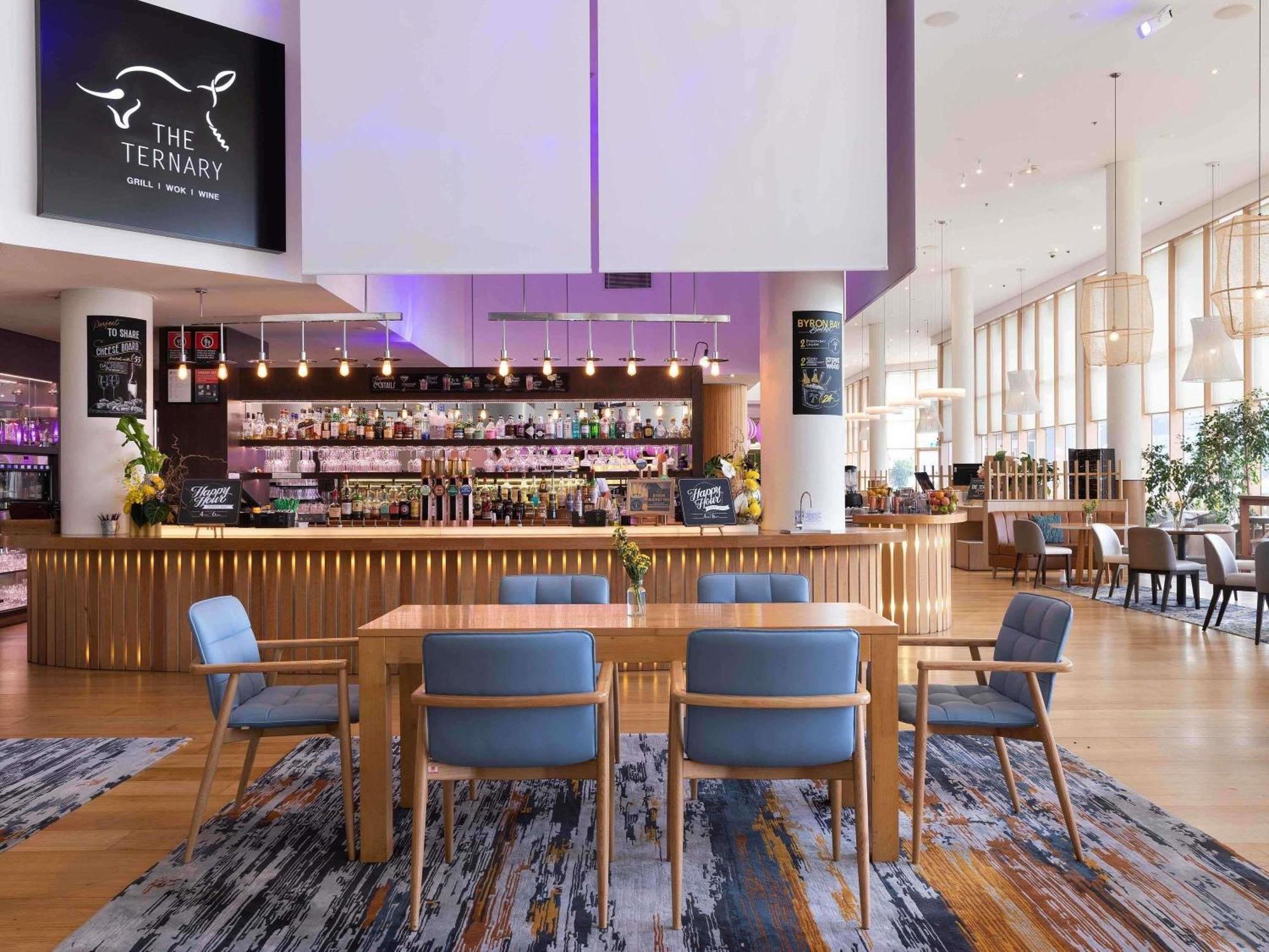 Novotel Darling Harbour Hotel Sydney