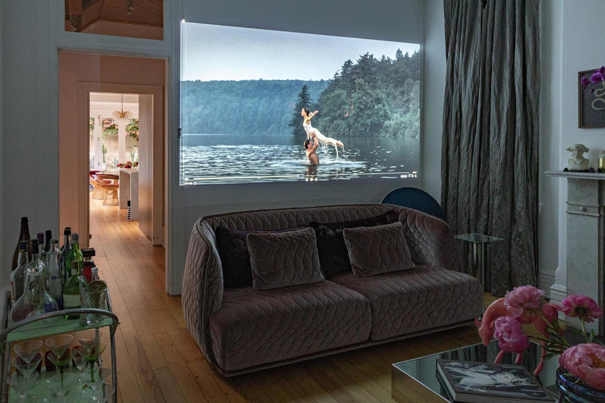The Darling Heated Magnesium Pool Holiday home