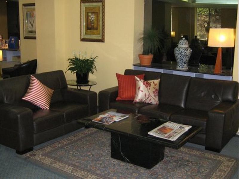Devere Sydney