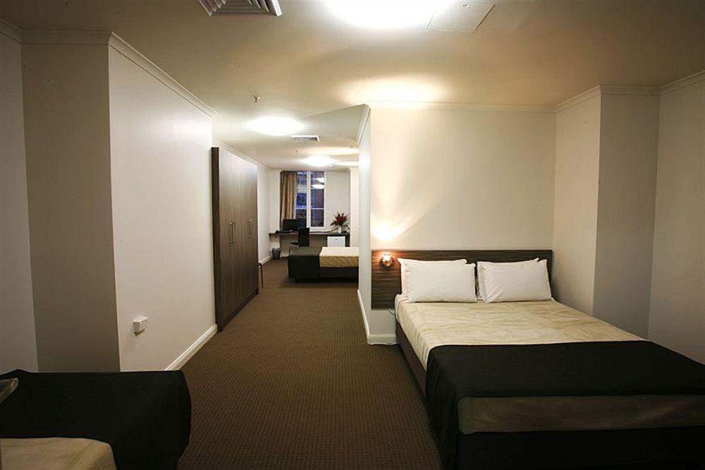 Hotel 28 Sydney