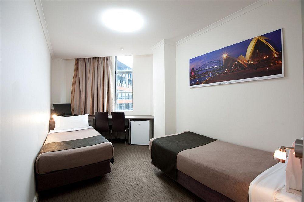 28 Sydney