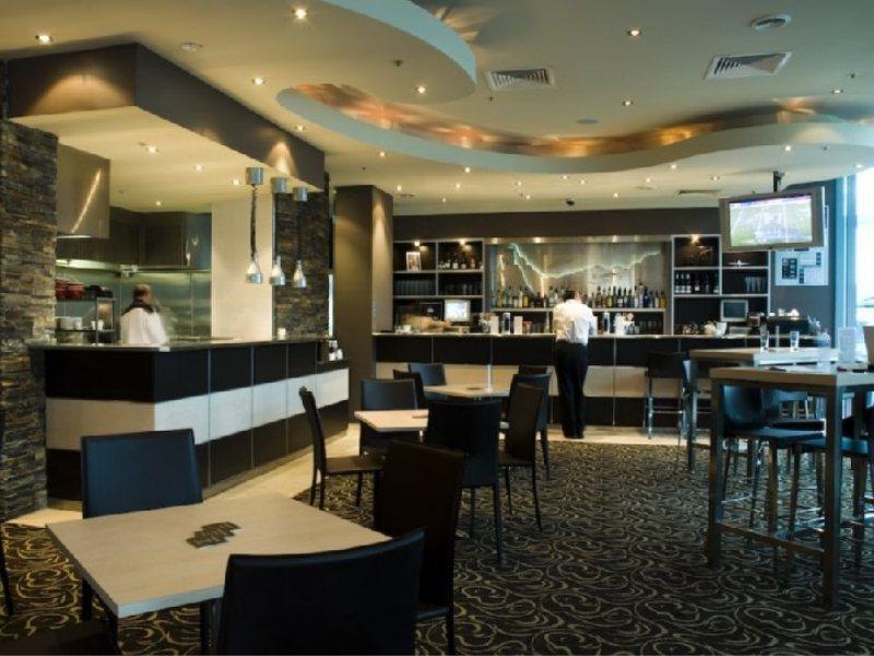 Hotel Crowne Plaza Airport By Ihg 4*