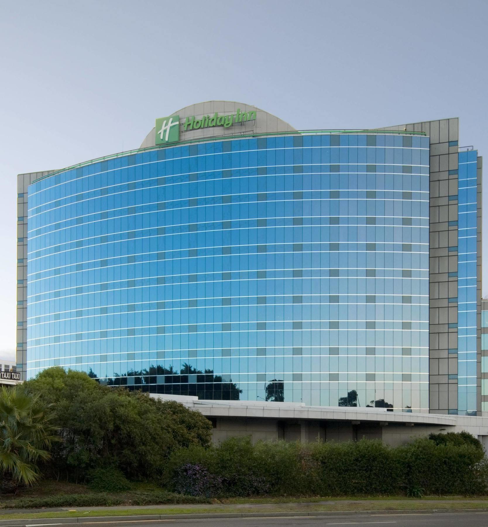 Crowne Plaza Airport By Ihg Hotel