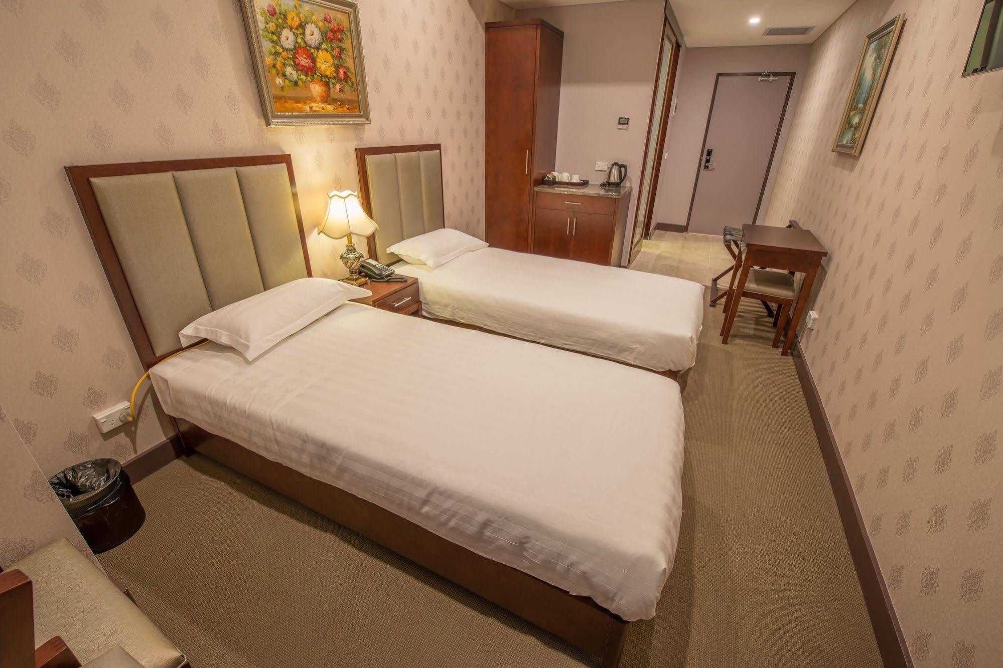 Hotel Megaboom City 4*