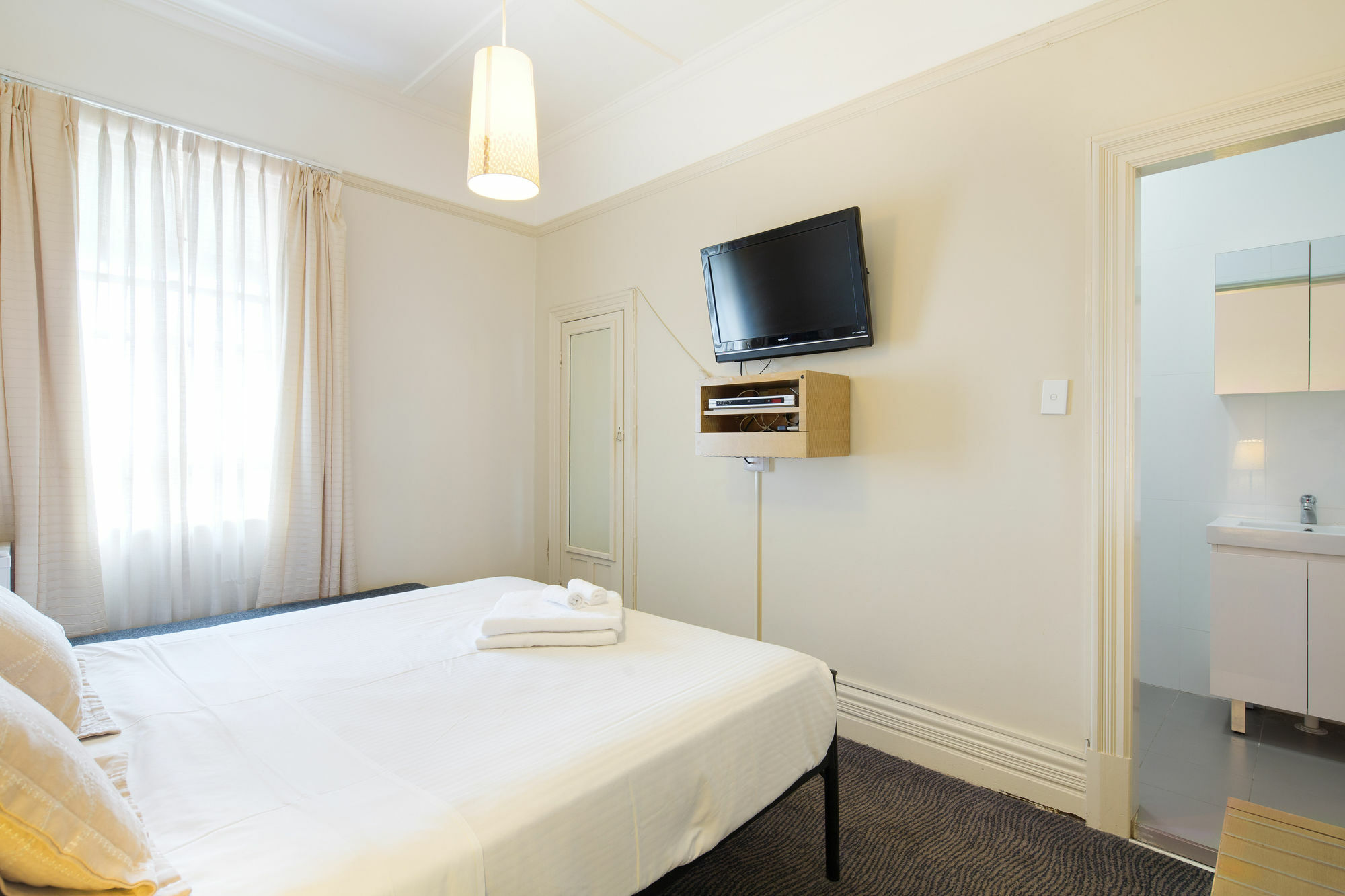 Neutral Bay 3* Sydney