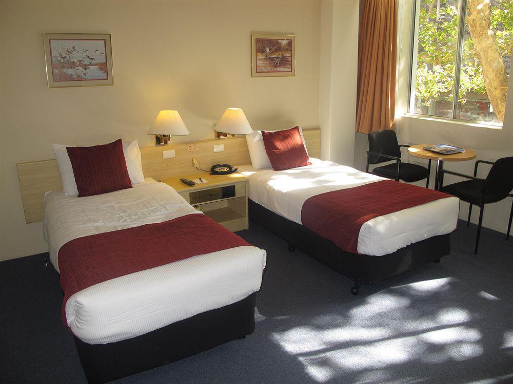 Devere Hotel Sydney