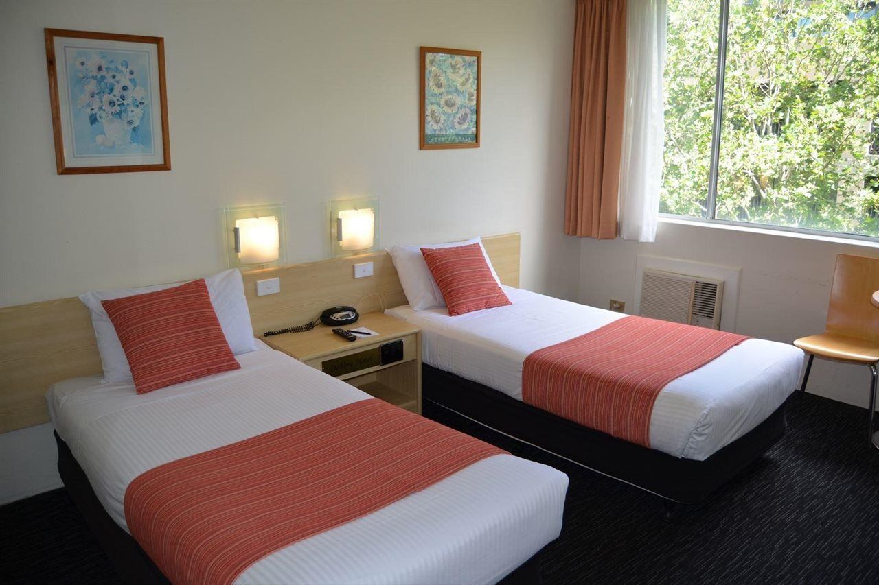 Devere Hotel