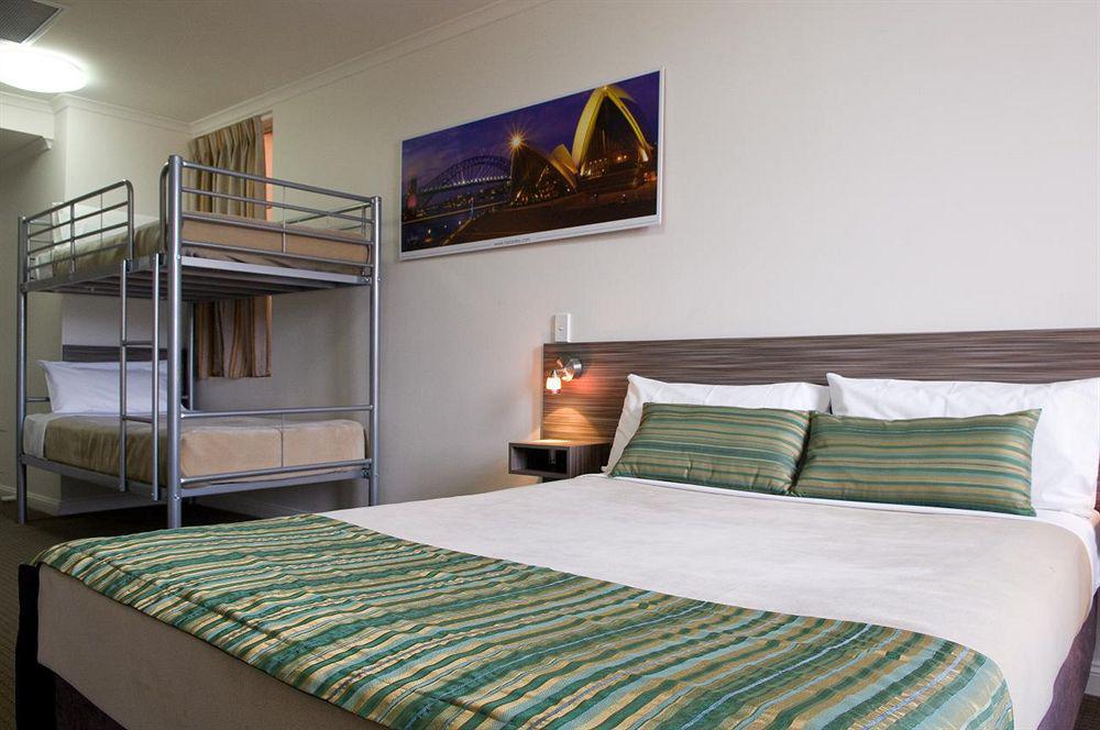 Hotel 28 Sydney