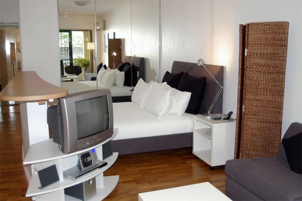 Potts Point Pet Friendly With Balcony Sydney