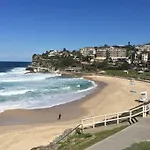 Bronte Beach House With Ocean Views