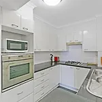 Kozyguru Haymarket Syd Overly Warm 1 Bed Apt Nha317-546A