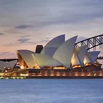 Kozyguru Haymarket Syd Overly Warm 1 Bed Apt Nha317-546A