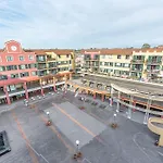1Bd Apt W City View In The Little Italy