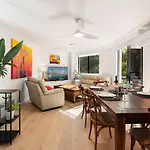 Walking Distance To Darling Harbour
